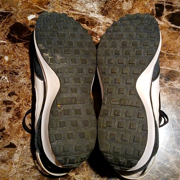 Shoes - Picture 3 of 4